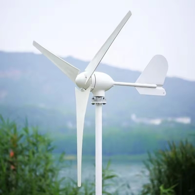 Controlador híbrido eólico solar Sistema de energia híbrida eólica solar para aplicações na rede