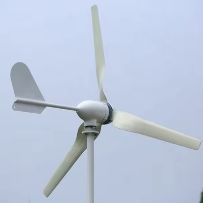 Controlador híbrido eólico solar Sistema de energia híbrida eólica solar para aplicações na rede