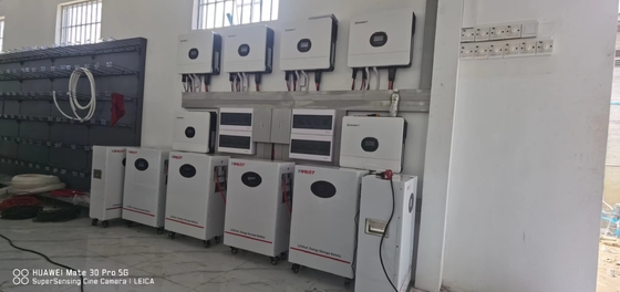 10.24 kWh-30 kwh Bateria de armazenamento solar de iões de lítio Faixa de potência de saída para ligação à rede